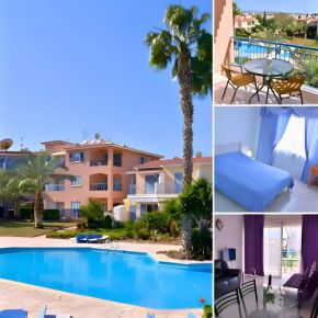 Paradise Gardens Cozy Oasis with AC, WIFI, and pool